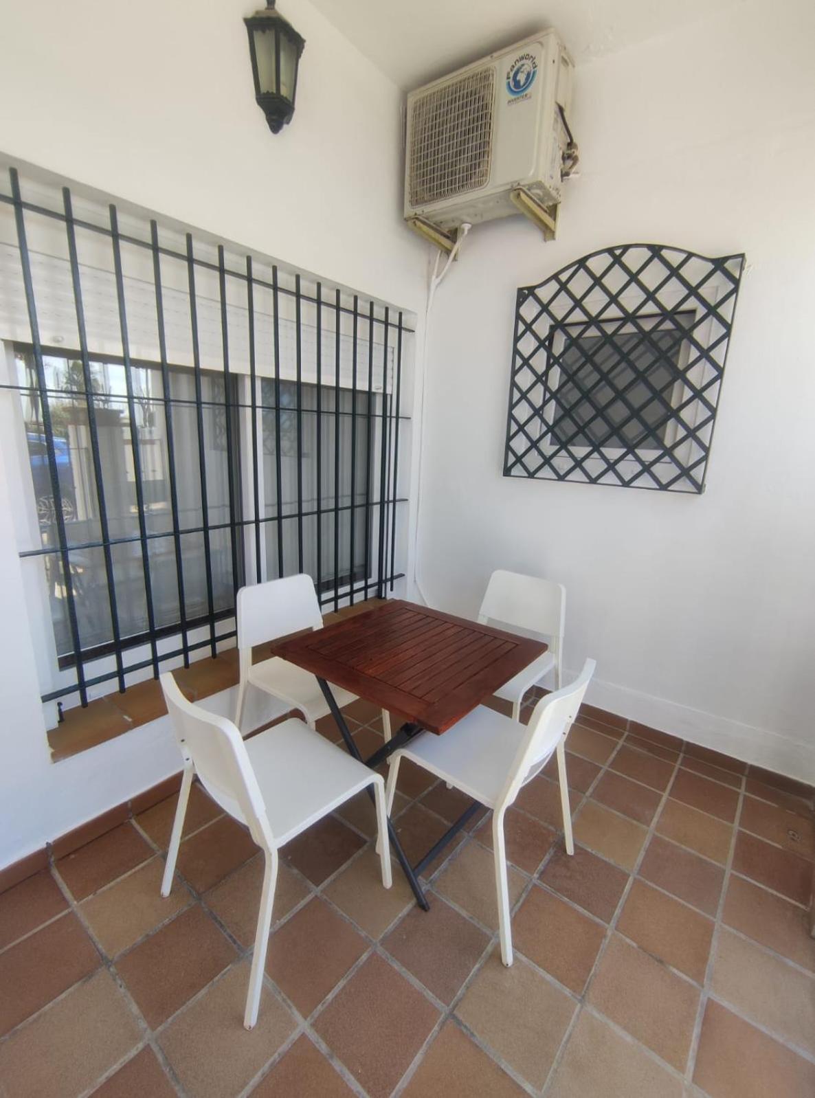Apartamento En Planta Baja Con Vistar Al Mar Conil De La Frontera Eksteriør billede
